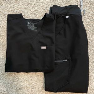 Figs Black Small Zamora Jogger Pants & Catarina 1 Pocket Top